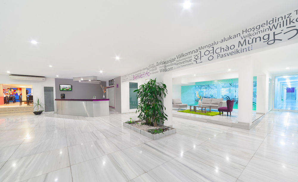 فندق Tryp By Wyndham تْشيتومال المظهر الخارجي الصورة